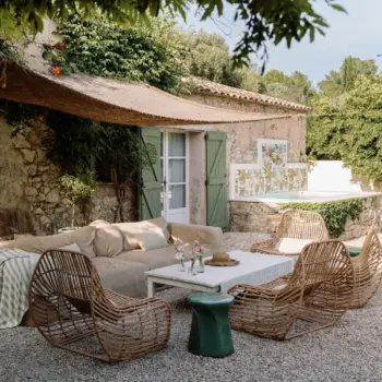 Le salon de jardin - maison mastrorelli